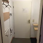 Lang *