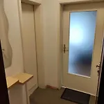 Lang *