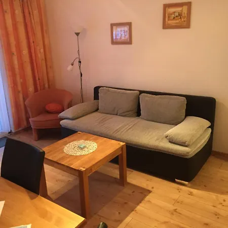 Apartment Ferienwohnungen Lang *